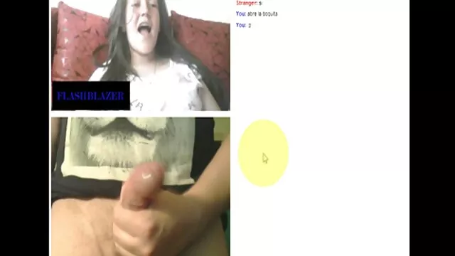 Gratis porno ingen registrering  Kinky krøllet hvid ser en charmerende sort kvinde free sex dansk på sin ferie