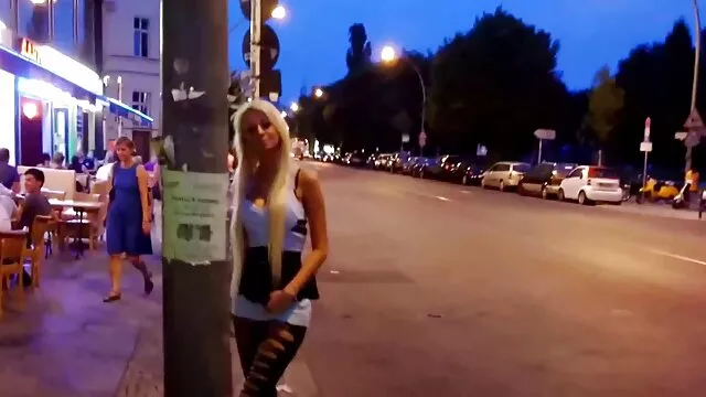Gratis porno ingen registrering  Pigen er dansk sex live vred på mandens bil